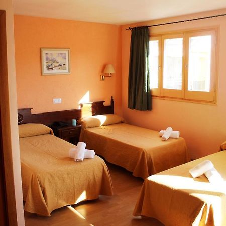 Hotel Mercedes Льорет-де-Мар Экстерьер фото